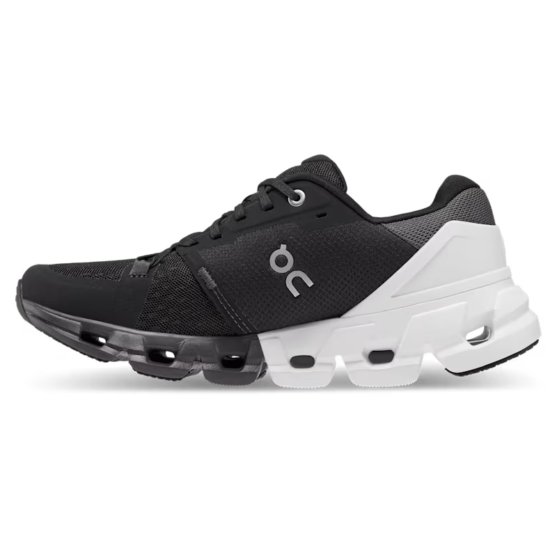 On Cloudflyer 4 Black White Secondary image