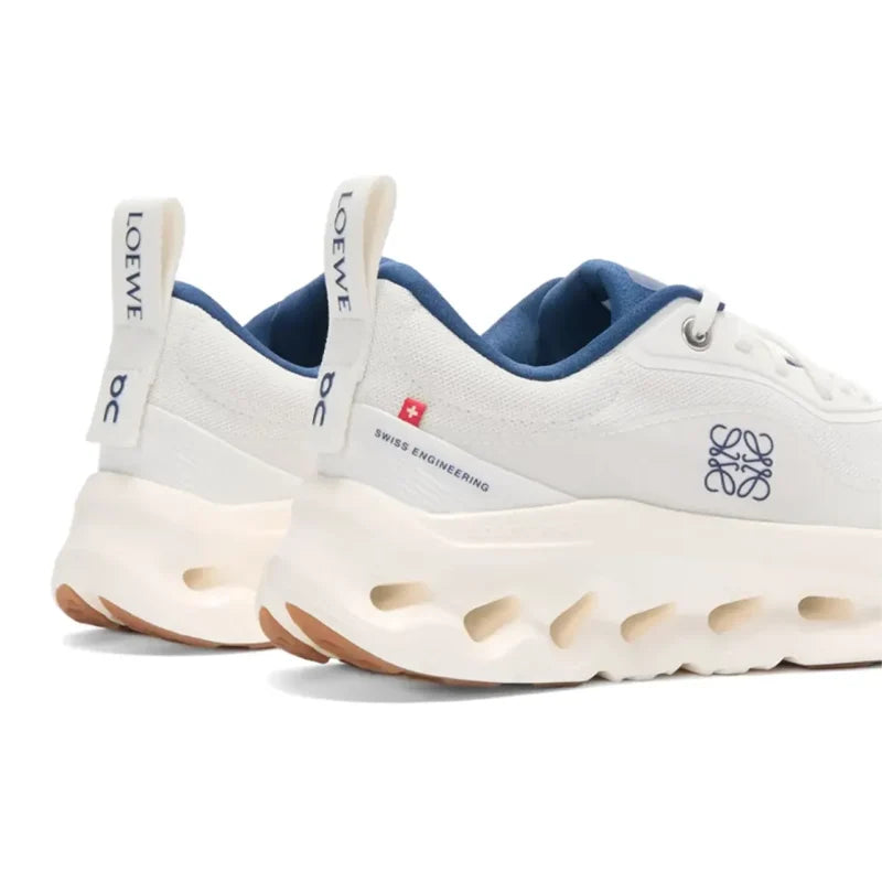 On Running Cloudtilt 2.0 LOEWE White Navy