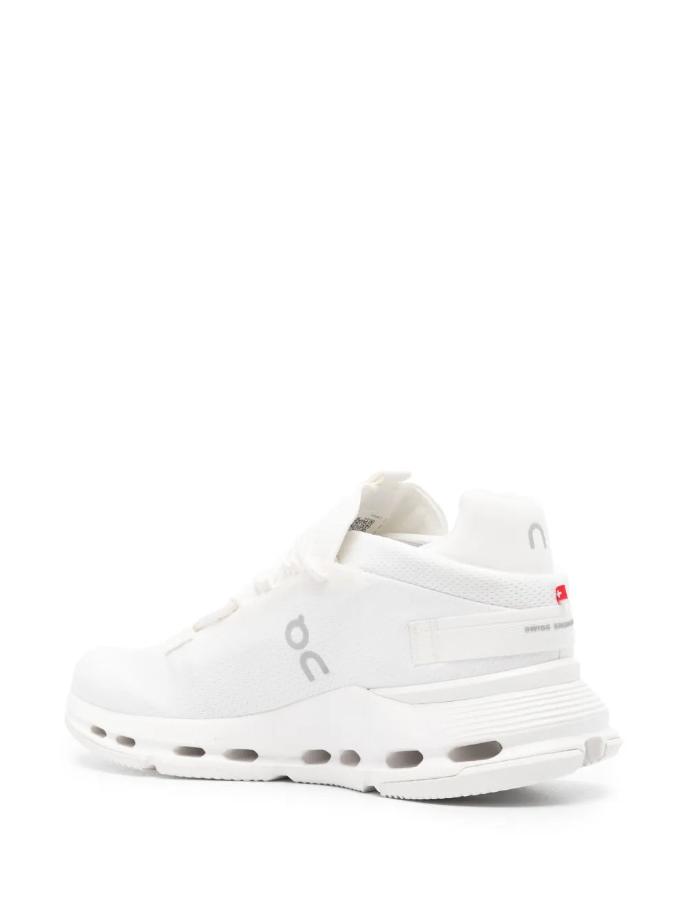 on Running Cloudnova 2 white