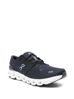 'On Cloud X 4'