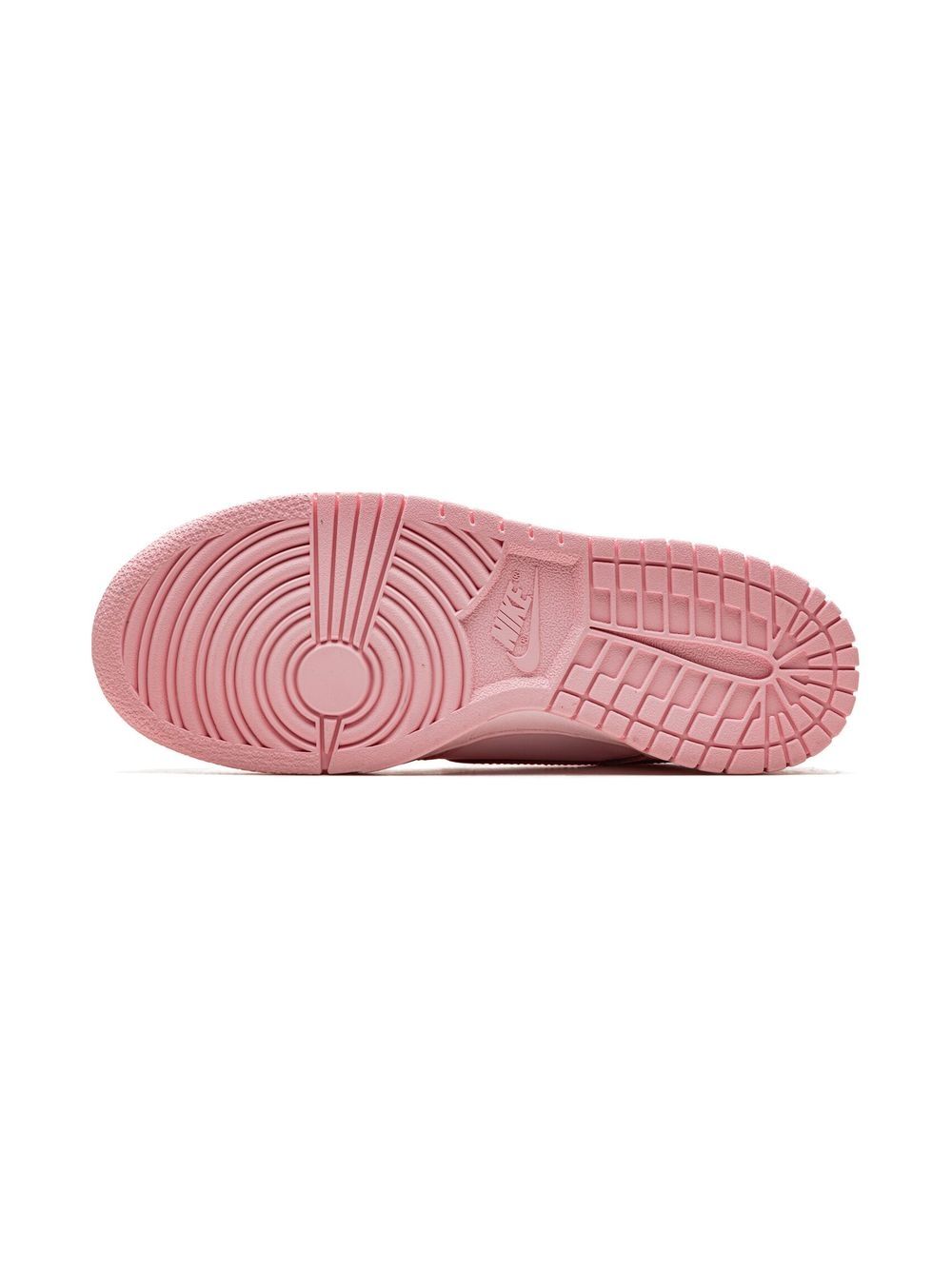 Dunk Low "Triple Pink" Secondary image
