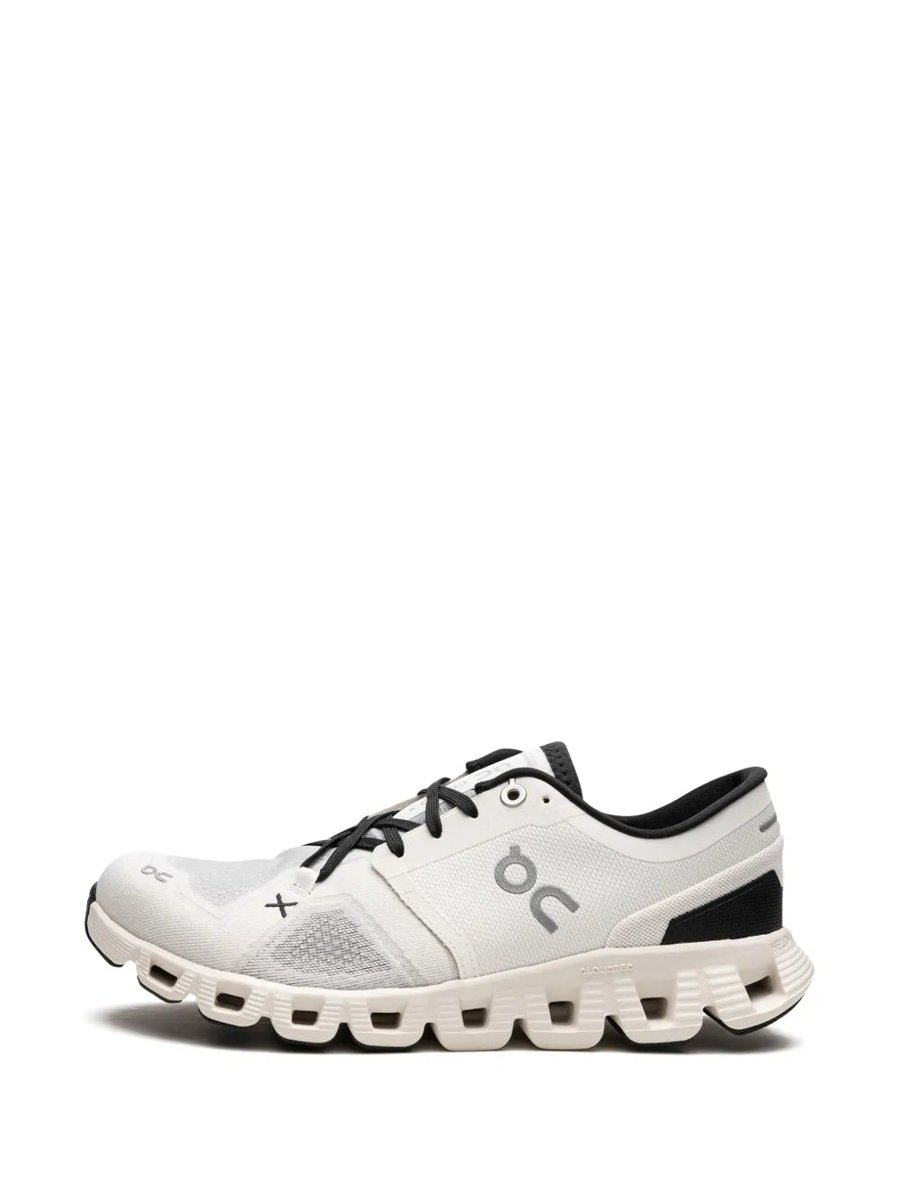 On Running Cloud X 4 Ivory Black Secondary image