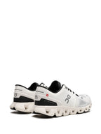 On Running Cloud X 4 Ivory Black