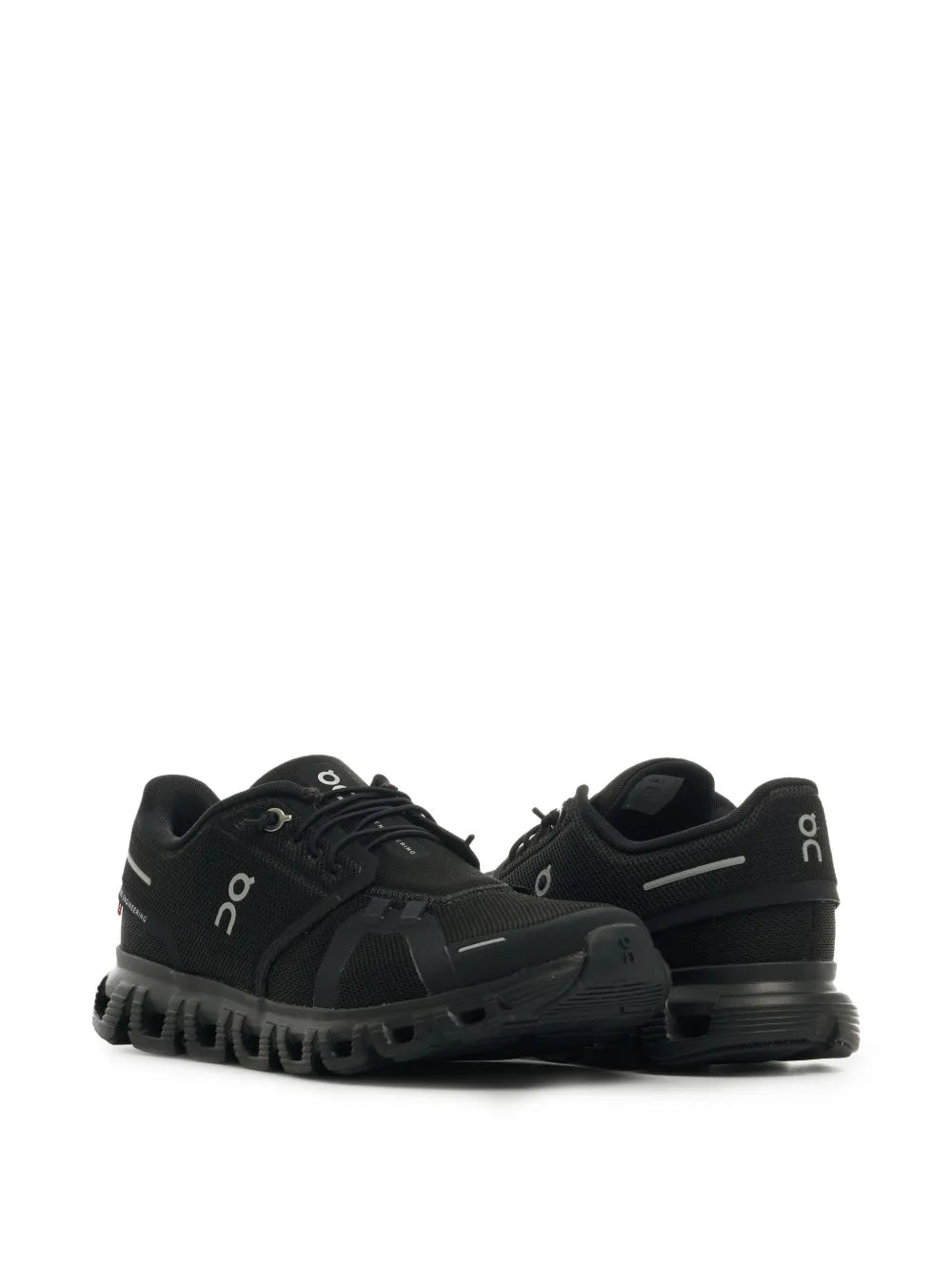 On Running Cloud 5 All Black Secondary image