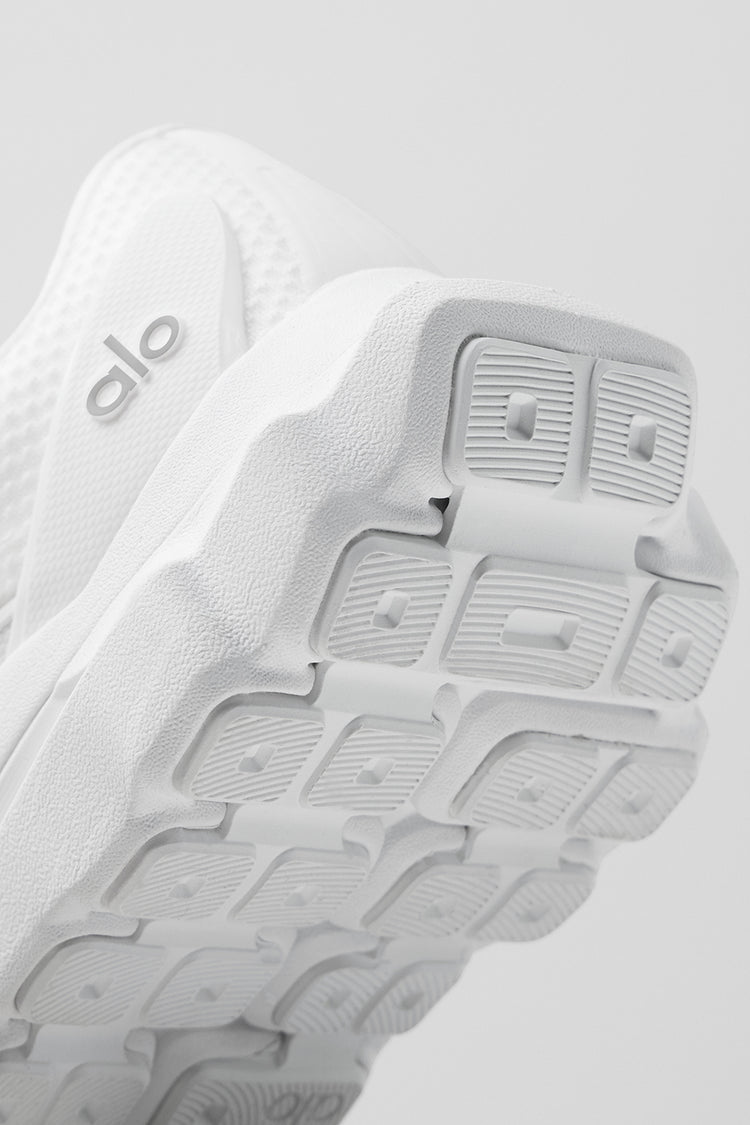 Alo Runner White