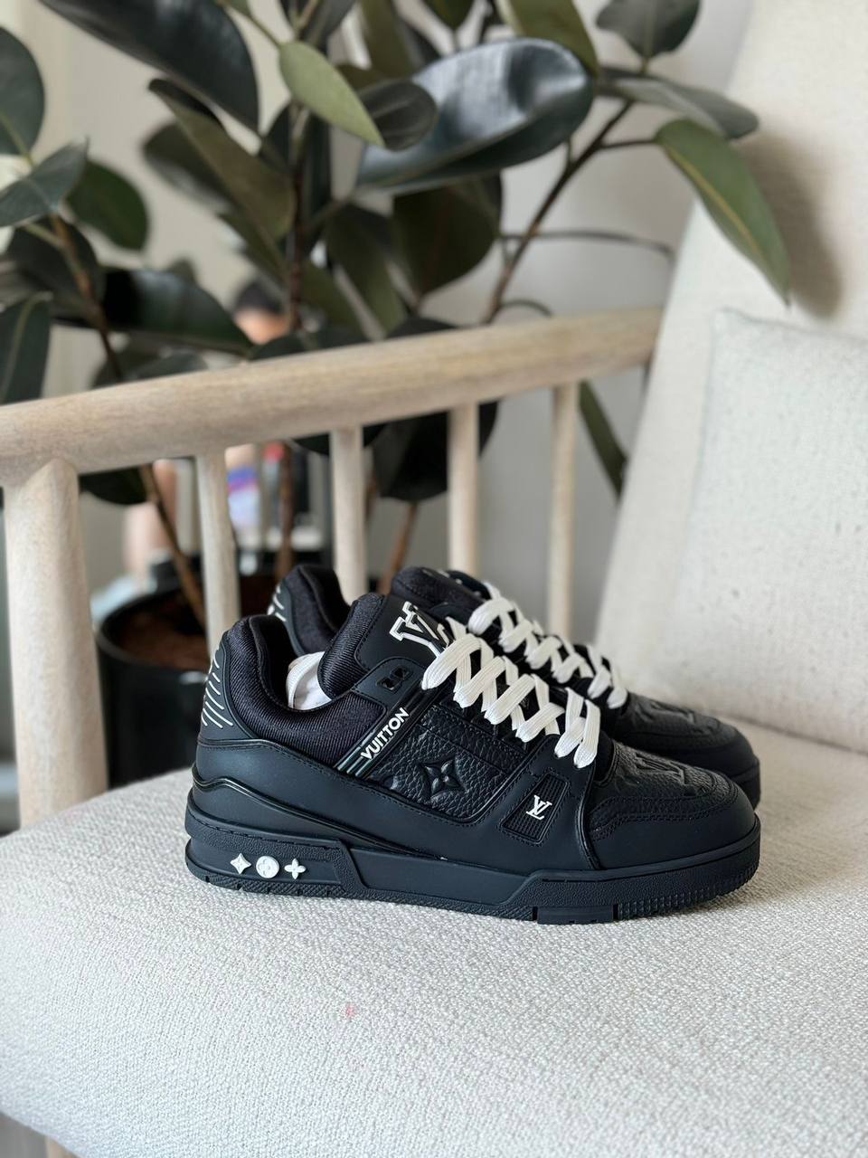 louis vuitton LV Trainer Black Main image