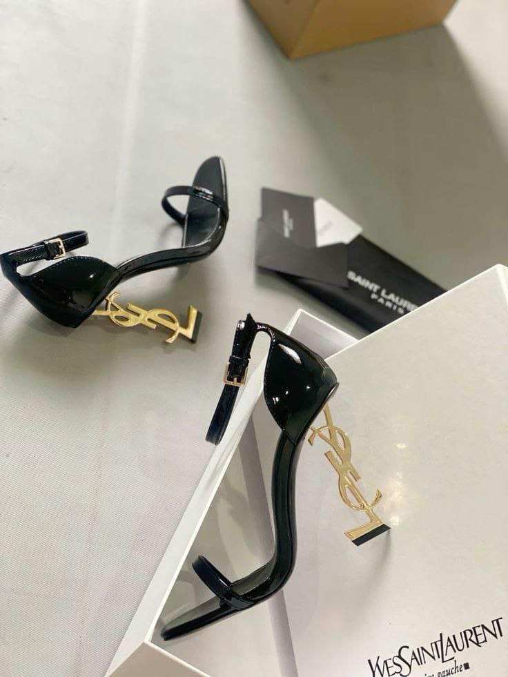 Saint Laurent heels Secondary image