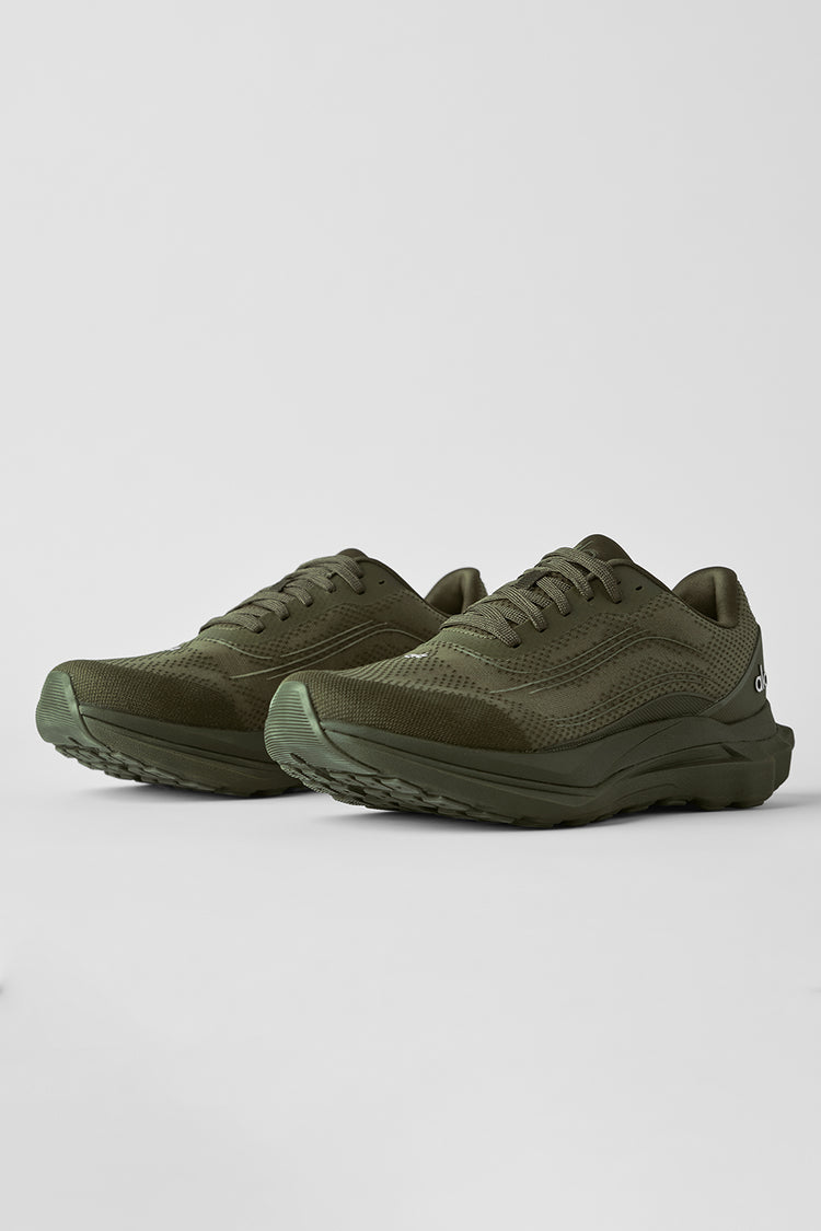 Alo Runner Dark Olive Secondary image