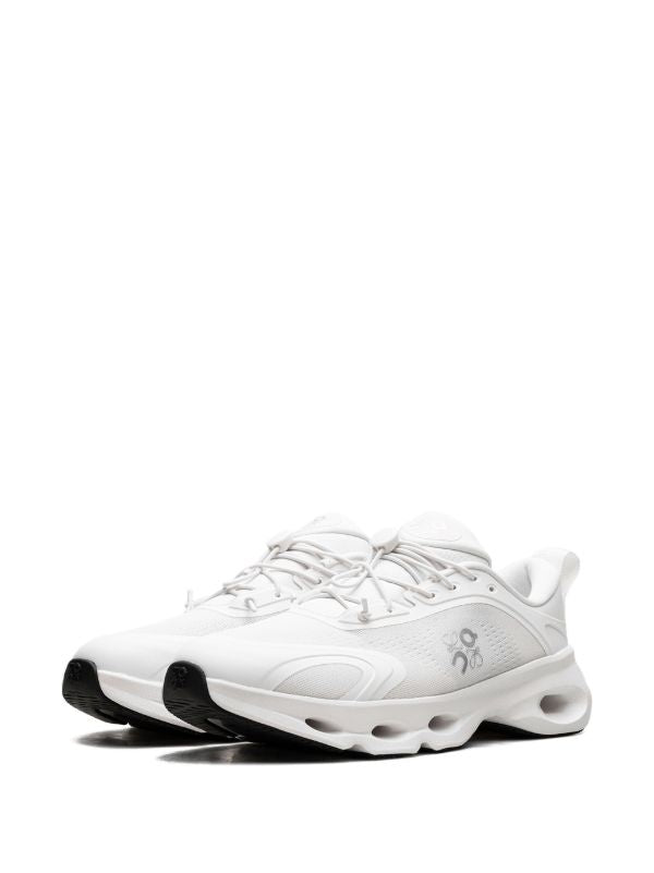 On Running Cloudsolo Loewe Withe Light Grey