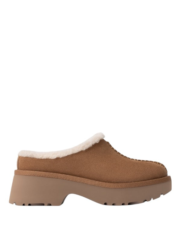 UGG New Heights Cozy Clog ‘Chestnut’ Main image